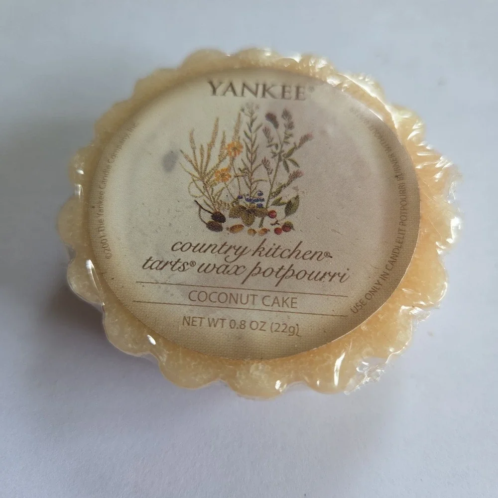 Yankee candle Potpourri Tart Wax Melts Country Kitchen Coconut cake Retired